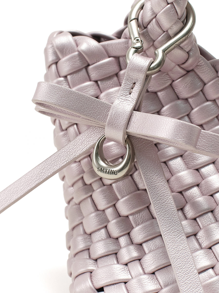 New lightweight luxury woven bag