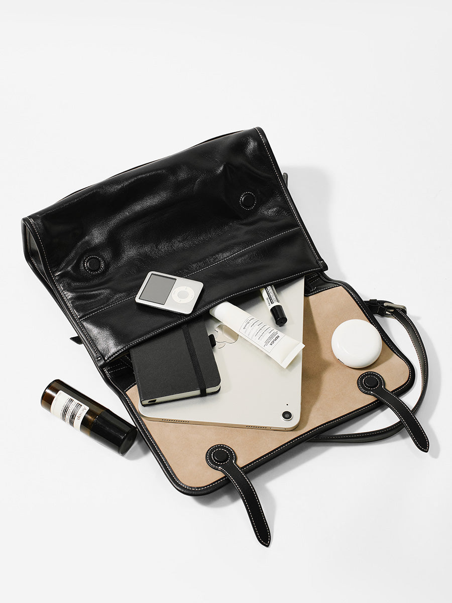 Minimalist and elegant business messenger bag