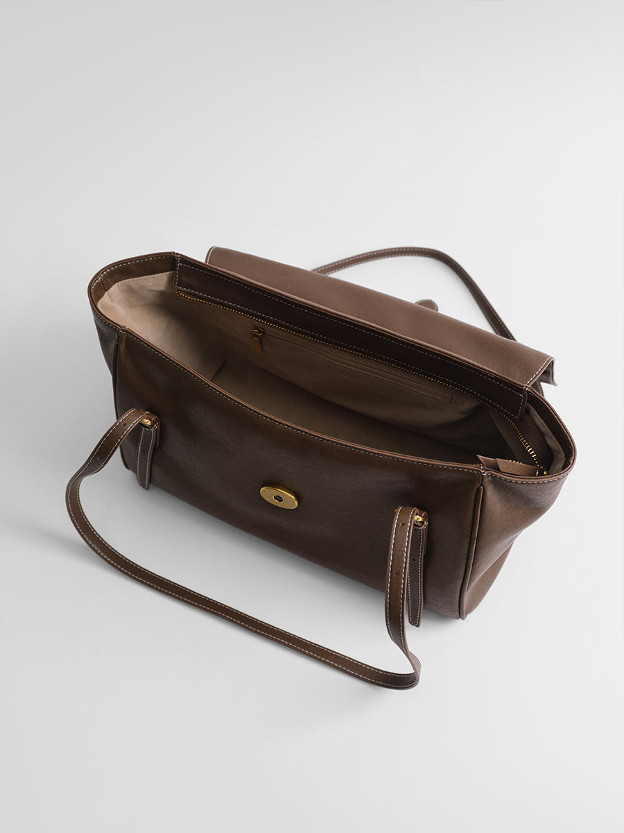 Luxury lightweight tote bag with premium feel