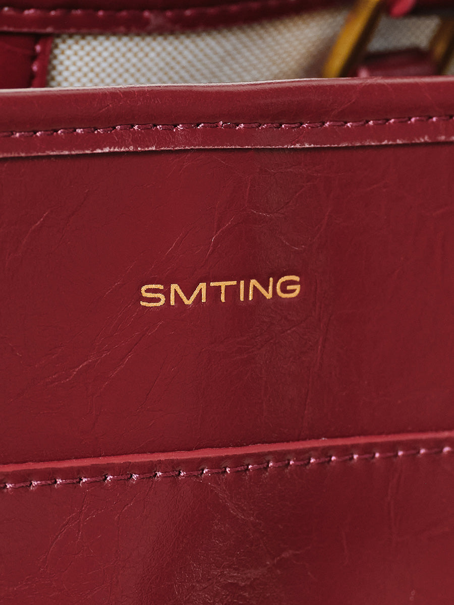 Casual simple and elegant tote bag