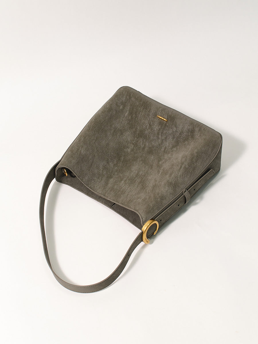 Textured minimalist luxury commuting tote bag