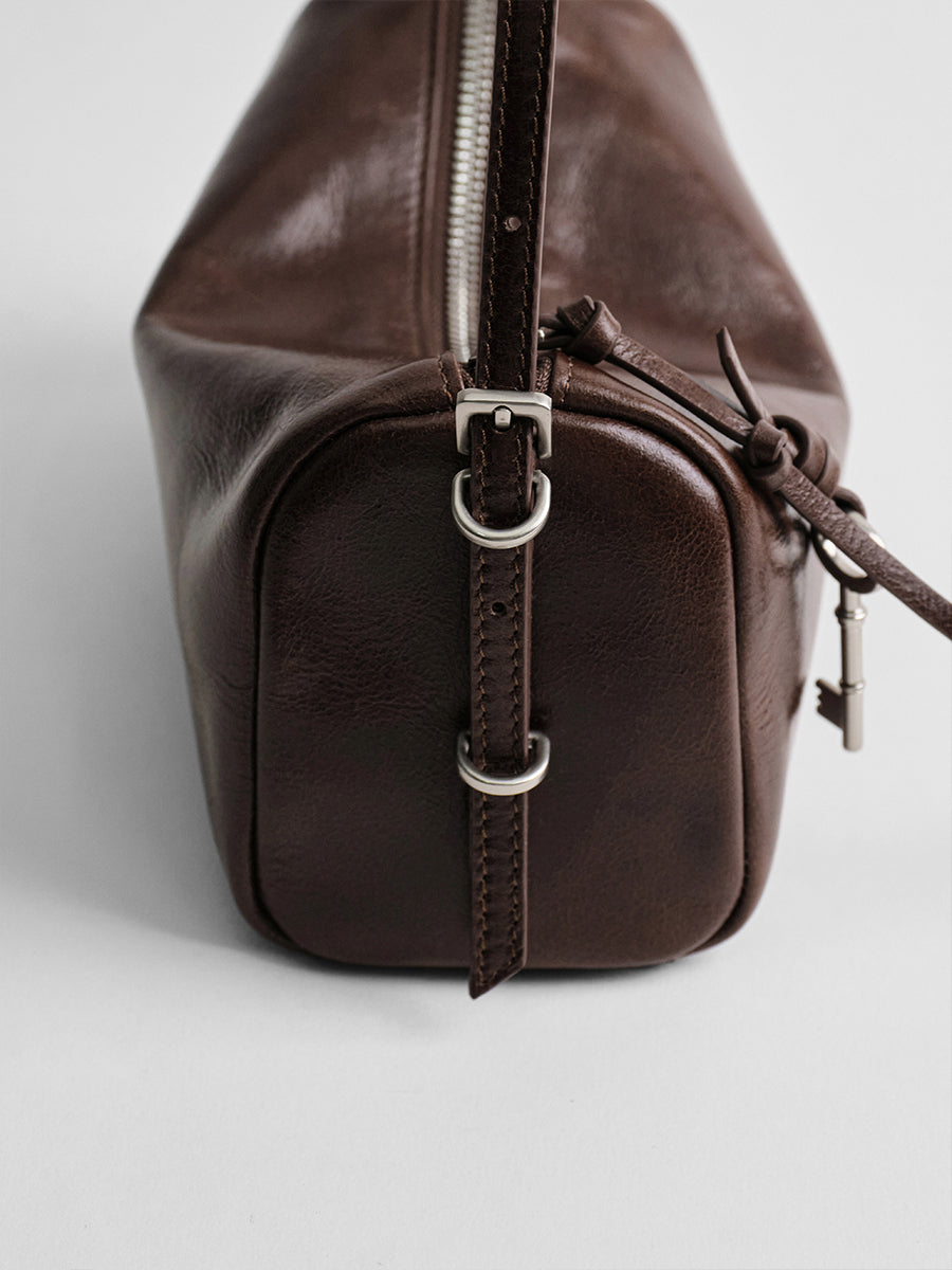 First-layer cowhide pillow case